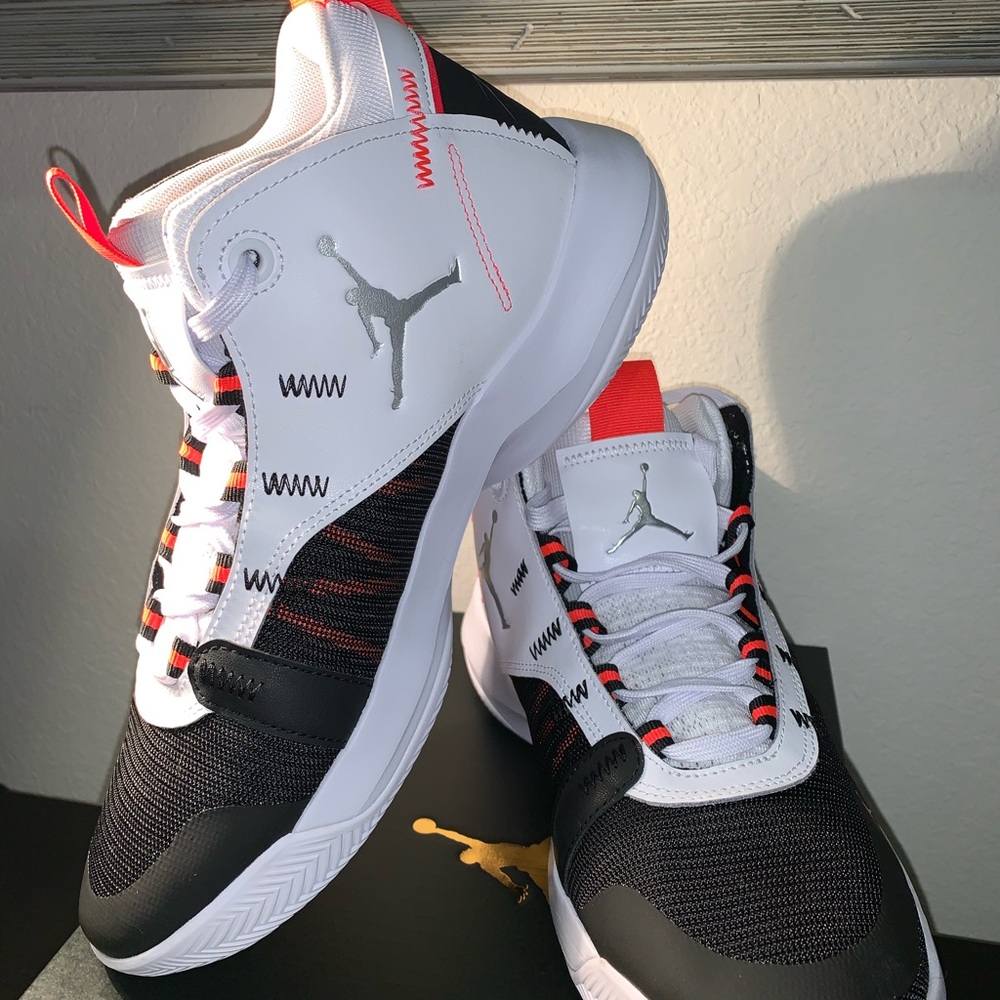 JORDAN JUMPMAN 2020